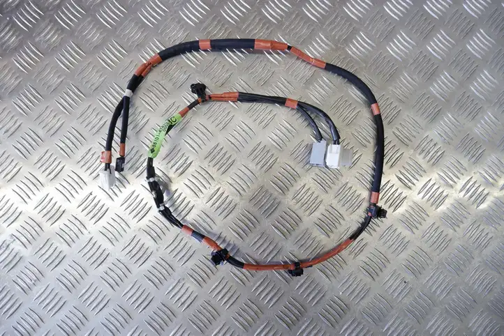 Toyota Prius+ (ZVW40) (2011 - 2018) 8610147470 Прочая электропроводка — фото 1