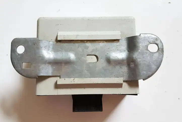 Land Rover Discovery (1998 - 2004)  YWC105260 Блок управления зеркалами