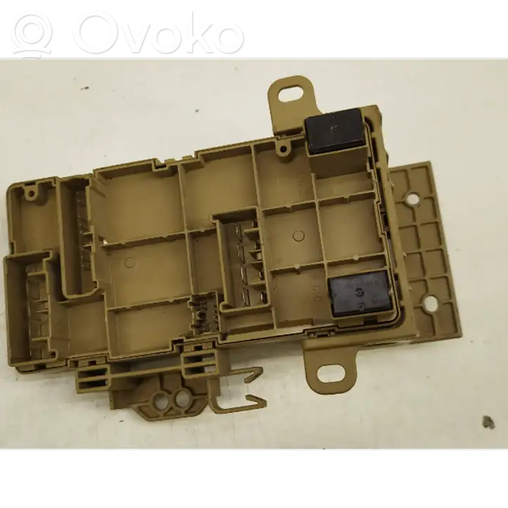 Subaru Forester SJ (2013 - 2018) 82201FJ210 Блок предохранителей — фото 3