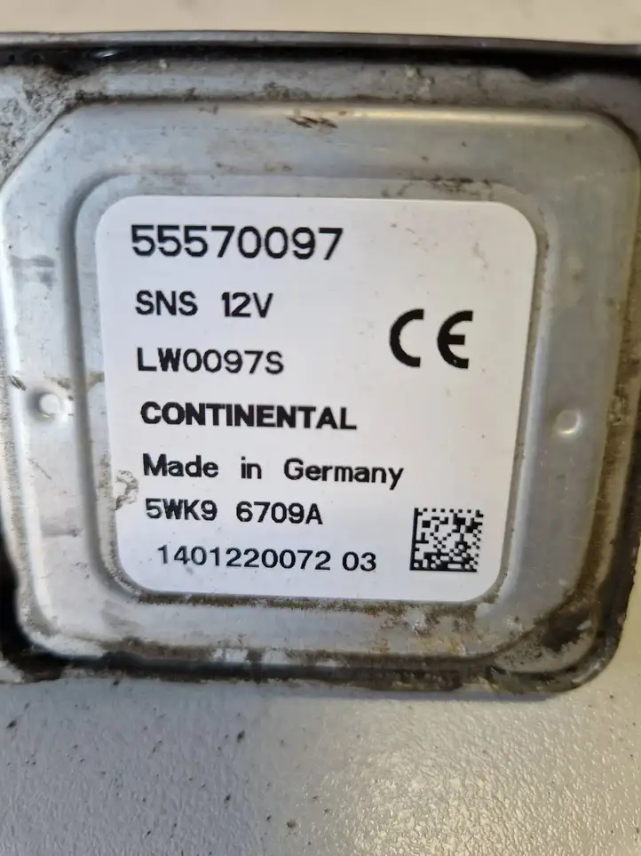 Opel Zafira B (2008 - 2014) 55570097 Датчик давления выхлопа — фото 3