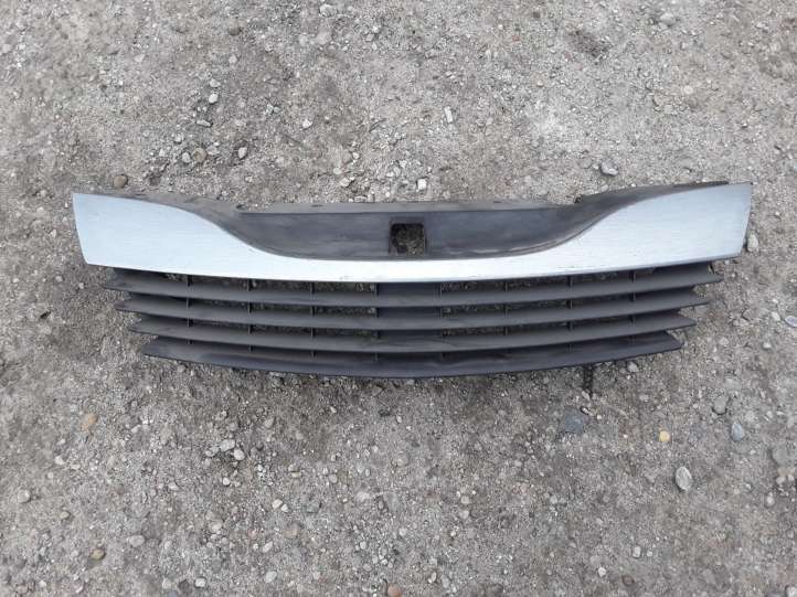 8200012581 Renault Laguna II Grotelės viršutinės