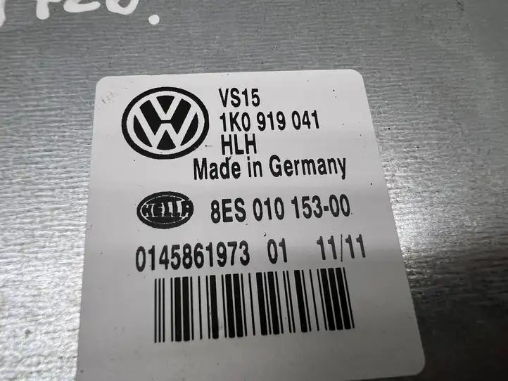 Volkswagen Golf Plus (2008 - 2014) 1K0919041 Блок управления электропитанием — фото 4