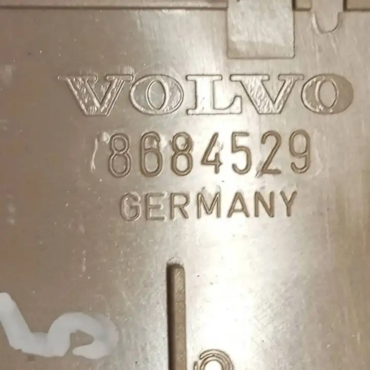 Volvo V70 (2000 - 2004) 8684529 Прочие детали салона — фото 6