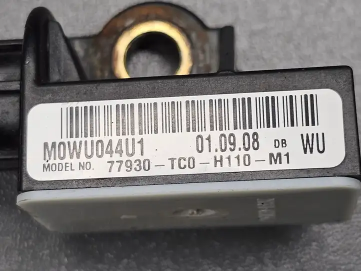 Honda Accord (2008 - 2016) 77930TC0H110M1 Датчик удара SRS — фото 5
