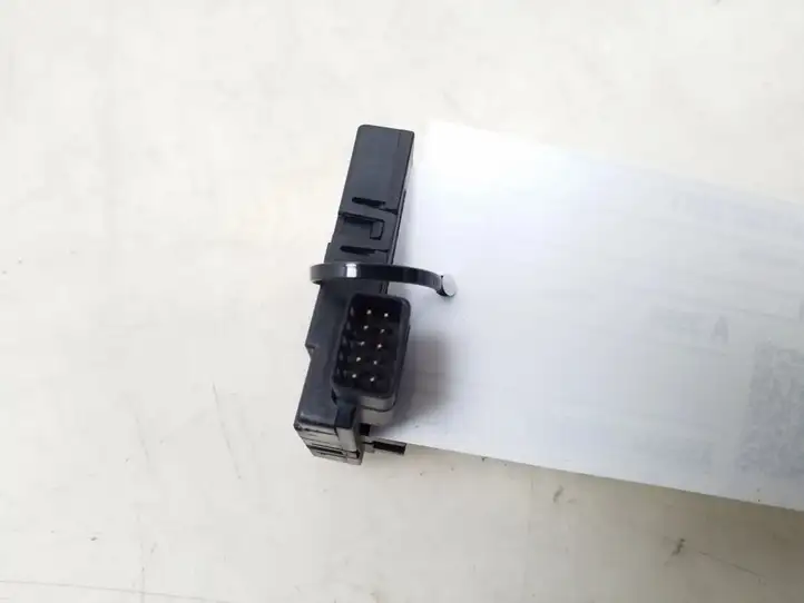 Volkswagen Tiguan (2007 - 2011)  1K0959654 Датчик положения (угла) руля