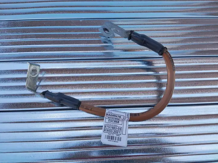 BMW 4 G22 G23 G24 G26 (2020 - ) 8797683 Минусовой провод аккумулятора — фото 1