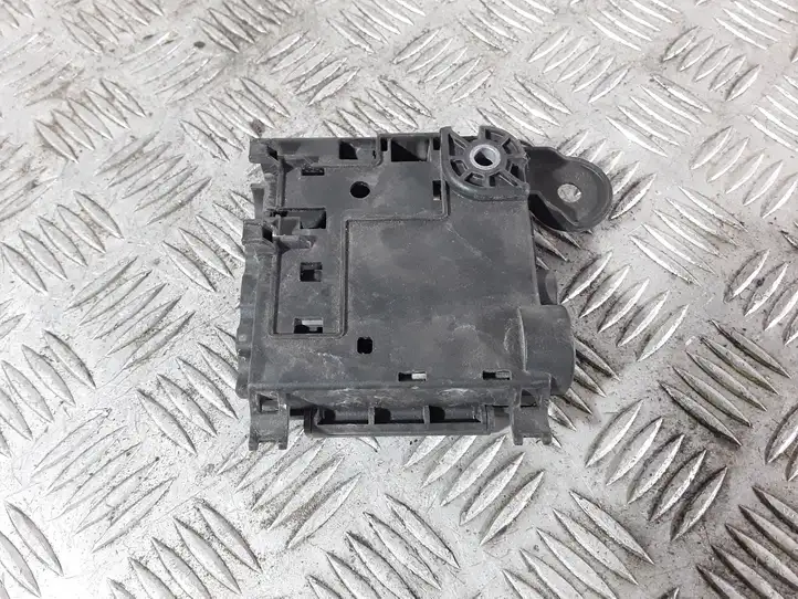 Audi A4 S4 B8 8K (2007 - 2011) 8K0937517A Плюсовой провод аккумулятора — фото 4