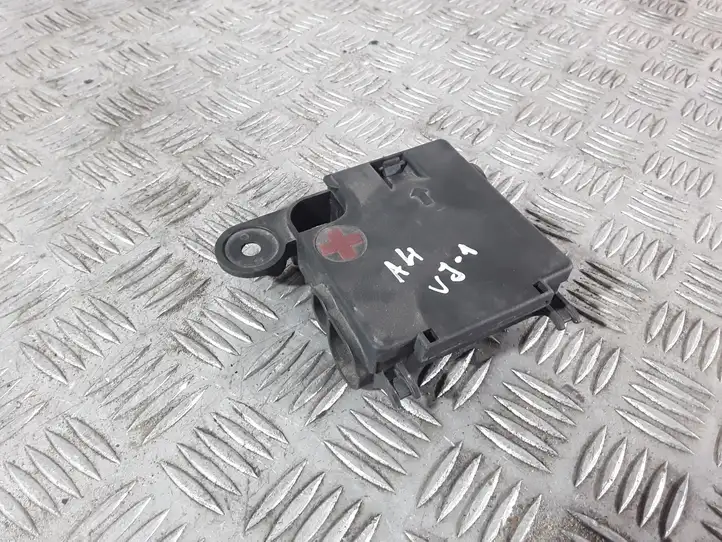 Audi A4 S4 B8 8K (2007 - 2011) 8K0937617A Плюсовой провод аккумулятора — фото 1