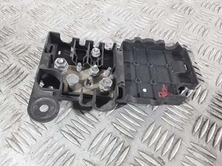 Audi A4 S4 B8 8K (2007 - 2011) 8K0937617A Плюсовой провод аккумулятора — фото 3