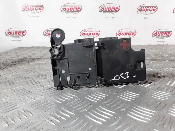 Audi A4 S4 B8 8K (2007 - 2011) 8K0937517A Плюсовой провод аккумулятора — фото 5