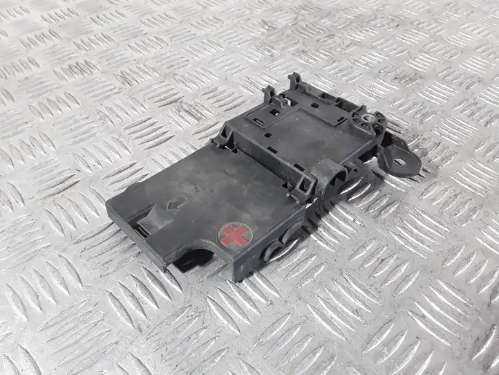 Audi A4 S4 B8 8K (2007 - 2011) 8K0937517A Плюсовой провод аккумулятора — фото 3