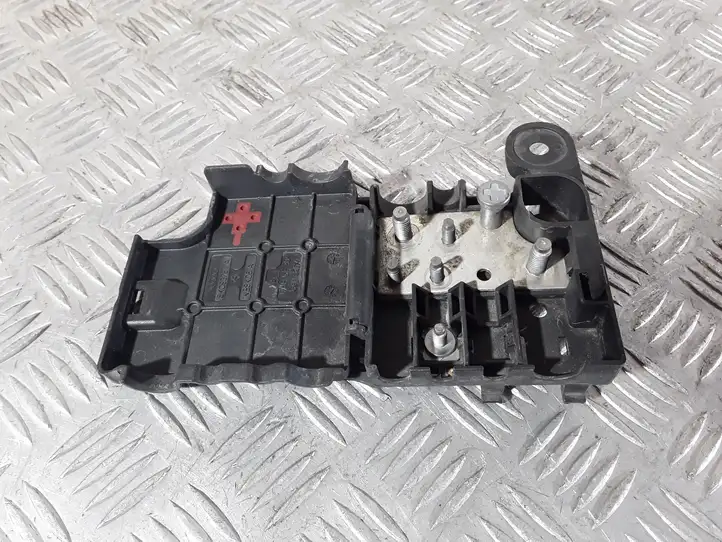 Audi A4 S4 B8 8K (2007 - 2011) 8K0937517A Плюсовой провод аккумулятора — фото 5