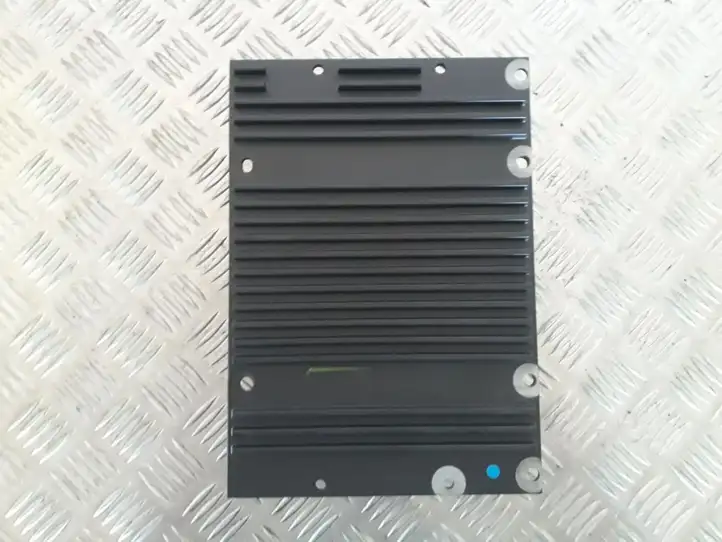 Volvo V50 (2004 - 2008)  31215524 Звукоусилитель