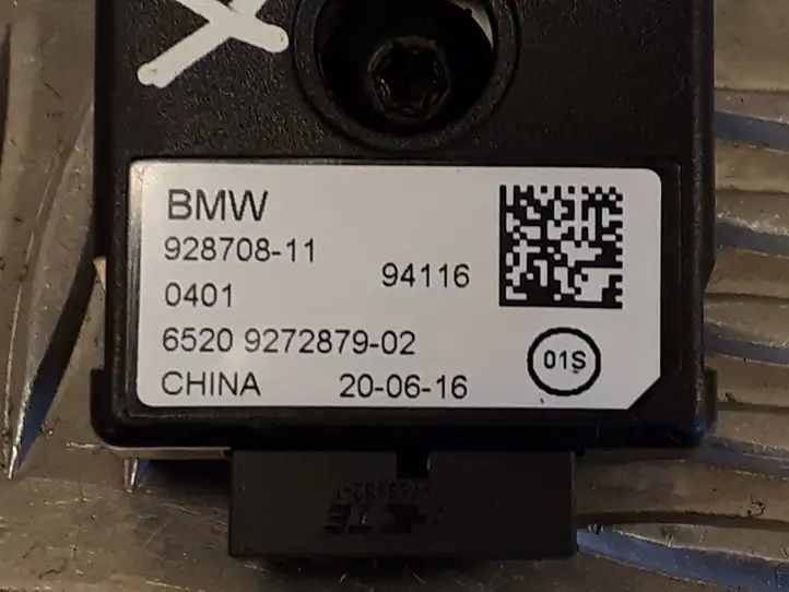 BMW X4 F26 (2014 - 2017) 92870811 Усилитель антенны — фото 2