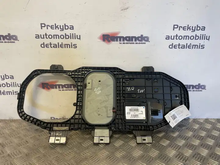 Mercedes-Benz ML W164 (2005 - 2011) A2518202275 Усилитель антенны — фото 1
