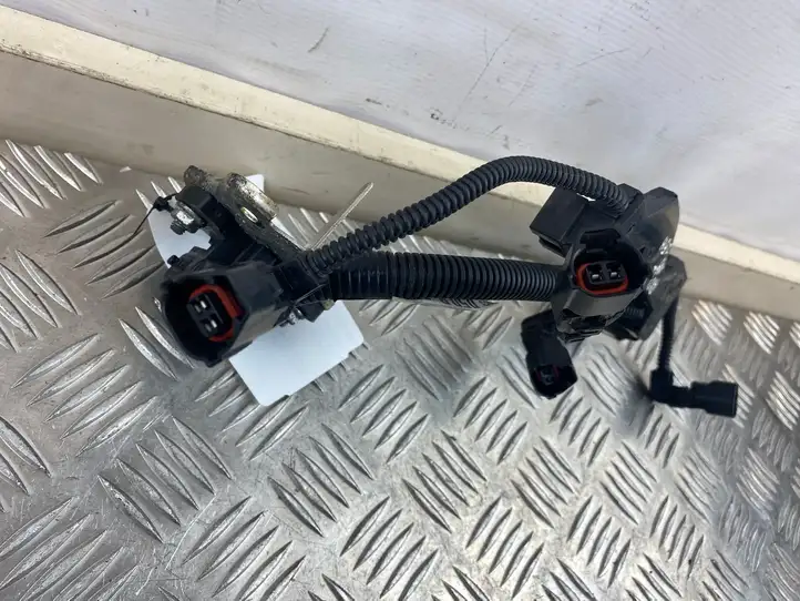 Toyota RAV 4 (XA50) (2018 - ) 8212633050 Прочая электропроводка — фото 6