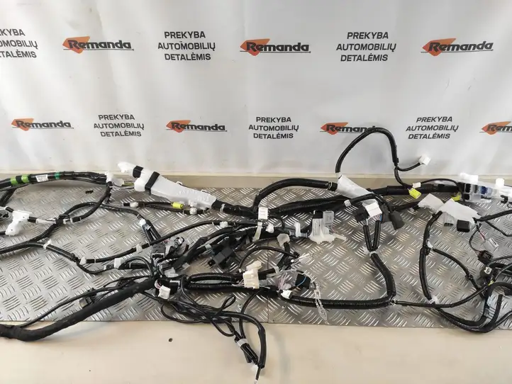 Toyota RAV 4 (XA50) (2018 - ) 8216242V60 Прочая электропроводка — фото 4