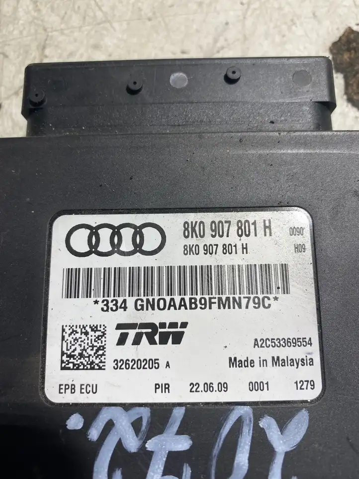 Audi A5 8T 8F (2007 - 2011) 8K0907801H Блок управления стояночным тормозом — фото 4