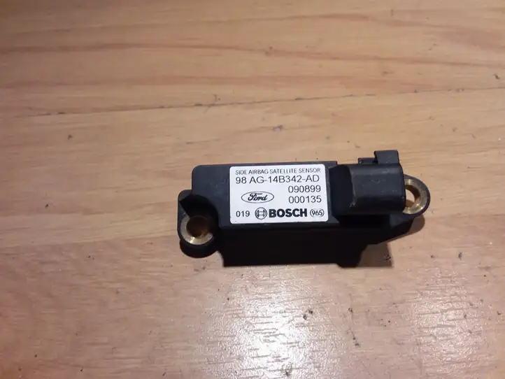 Ford Focus (1998 - 2004) 98AG14B342AD Датчик удара SRS — фото 2