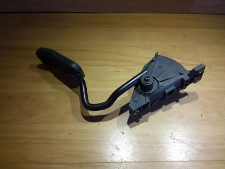 Volkswagen Sharan (2003 - 2010)  7M1721603 Педаль акселератора