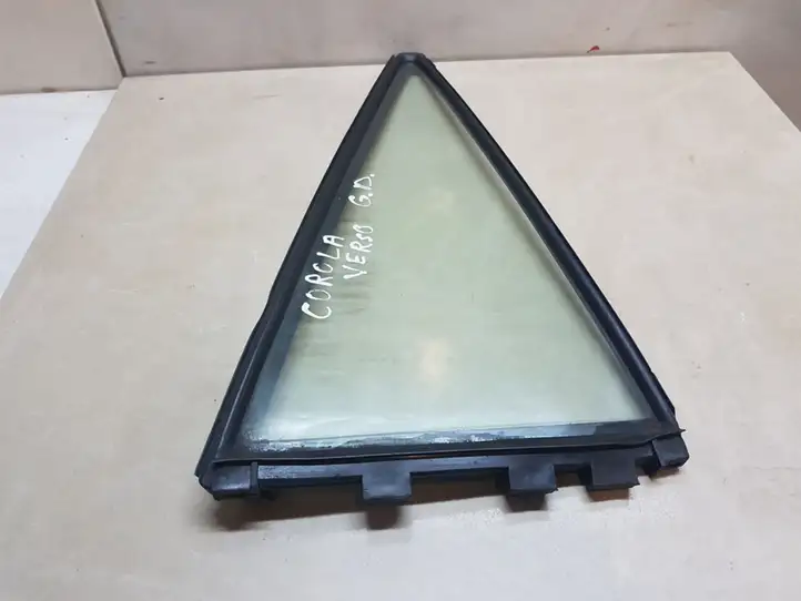 Toyota Yaris Verso (1999 - 2005) 43R00583 Форточка двери — фото 1