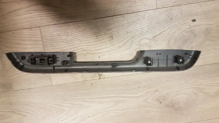 Nissan X-Trail T30 (2001 - 2007) 829498H300X Блок кнопок стеклоподъемников — фото 2