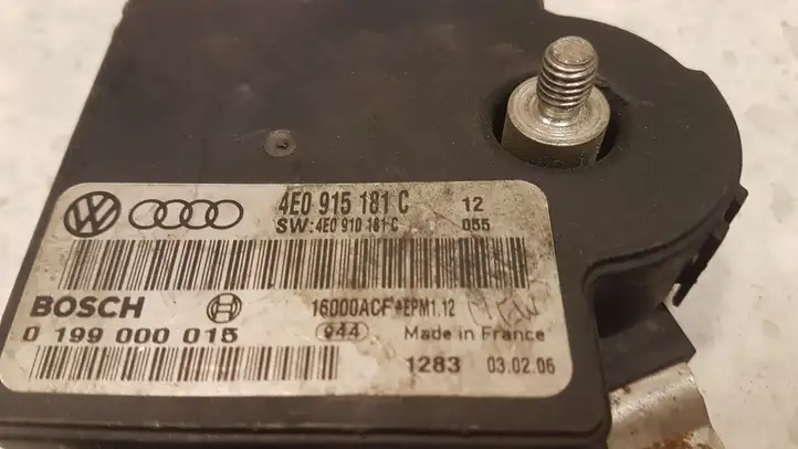Audi A8 S8 D3 4E (2005 - 2007) 4E0915181C Блок управления аккумулятором — фото 2