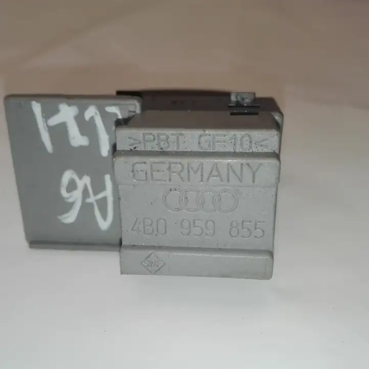 Audi A6 S6 C5 4B (2001 - 2004) 4B0959855 Кнопка стеклоподъемников — фото 4