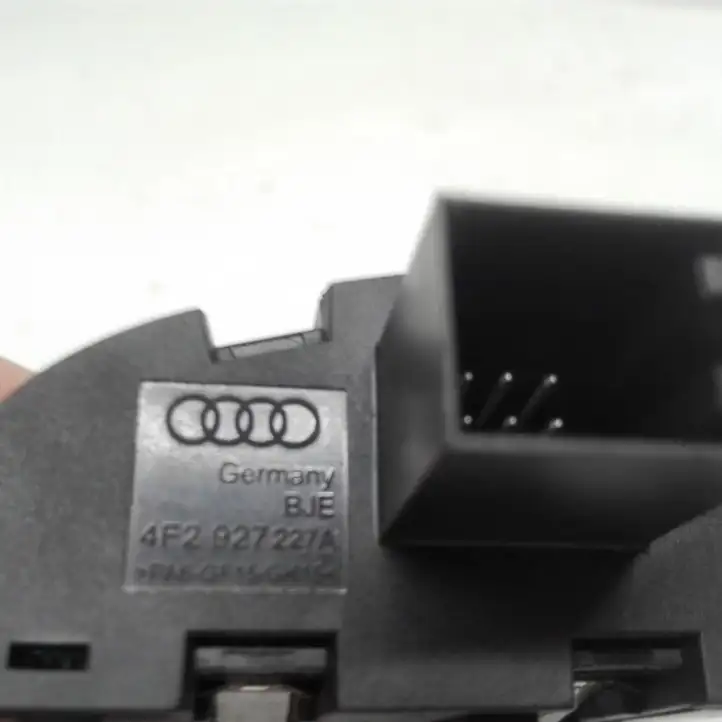 Audi A6 S6 C6 4F (2004 - 2008) 4F2927227A Другие включатели / ручки/ переключатели — фото 4