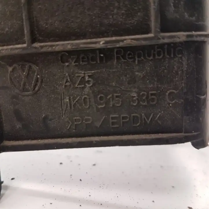 Volkswagen PASSAT B6 (2005 - 2010) 1K0915335C Ящик аккумулятора — фото 3