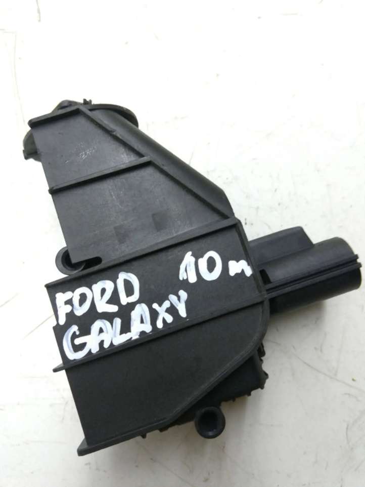6M21220A20AD Ford Galaxy Degalų bako dangtelio spynos varikliukas