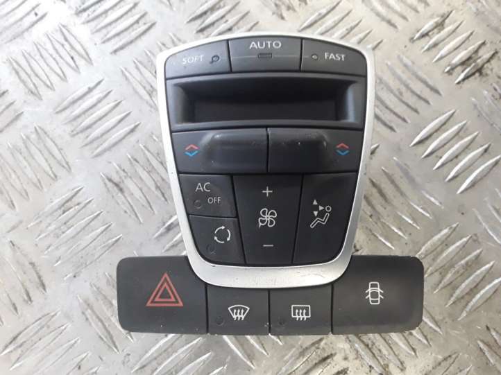 275100002R Renault Laguna III Oro kondicionieriaus/ klimato/ pečiuko valdymo blokas (salone)