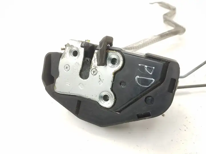 Chrysler 300 - 300C (2005 - 2011) I120032 Замок передней двери — фото 3