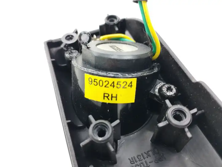 Chevrolet Captiva (2006 - 2011) 95024524 Твитер задних дверей — фото 3