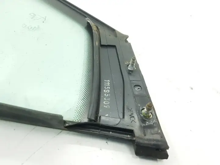 Citroen C8 (2002 - 2008)  E243R000929 Маленькое стекло 