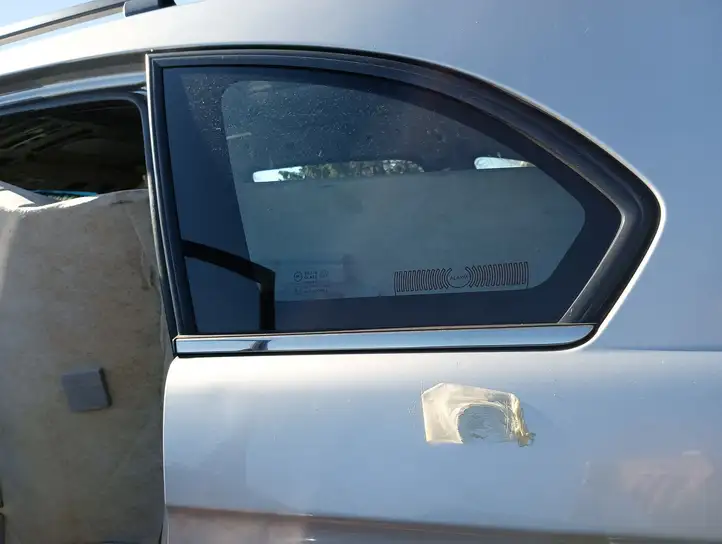 Chevrolet Captiva (2006 - 2011) Заднее боковое стекло — фото 3