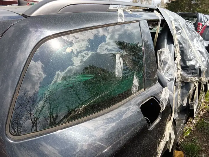 Citroen C5 (2008 - 2017) Заднее боковое стекло — фото 3
