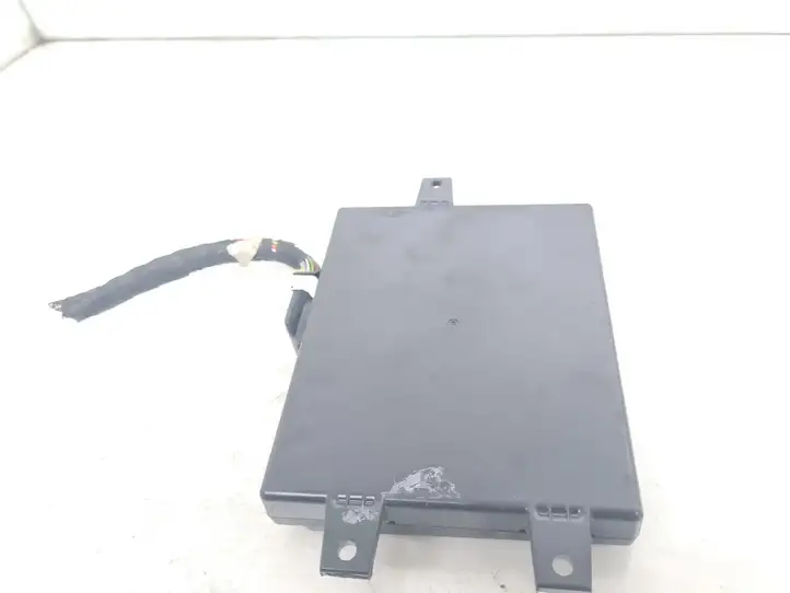 Volkswagen PASSAT B6 (2005 - 2010) 3C0035729F Блок GSM — фото 3