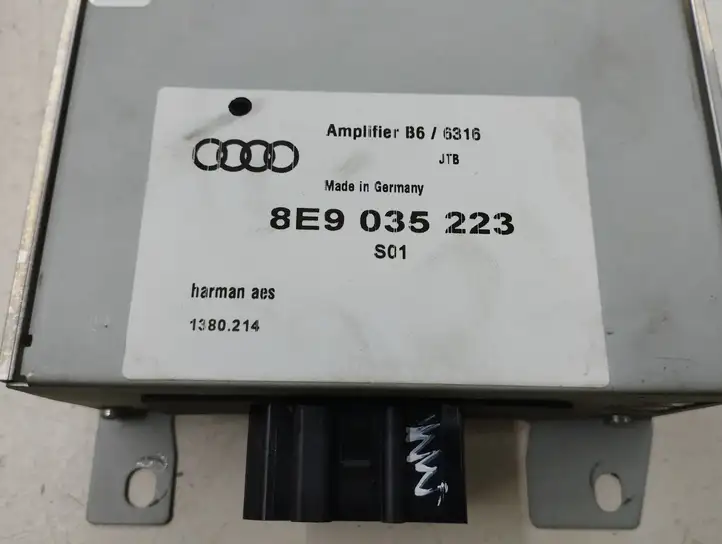 Audi A4 S4 B6 8E 8H (2000 - 2006) 8E9035223 Усилитель звука — фото 2