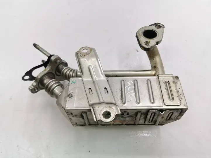 Toyota Auris E180 (2012 - 2018) 1306445000 Охладитель клапана EGR — фото 4