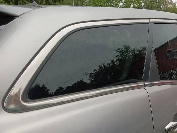 Mazda CX-7 (2009 - 2014) Заднее боковое стекло — фото 2