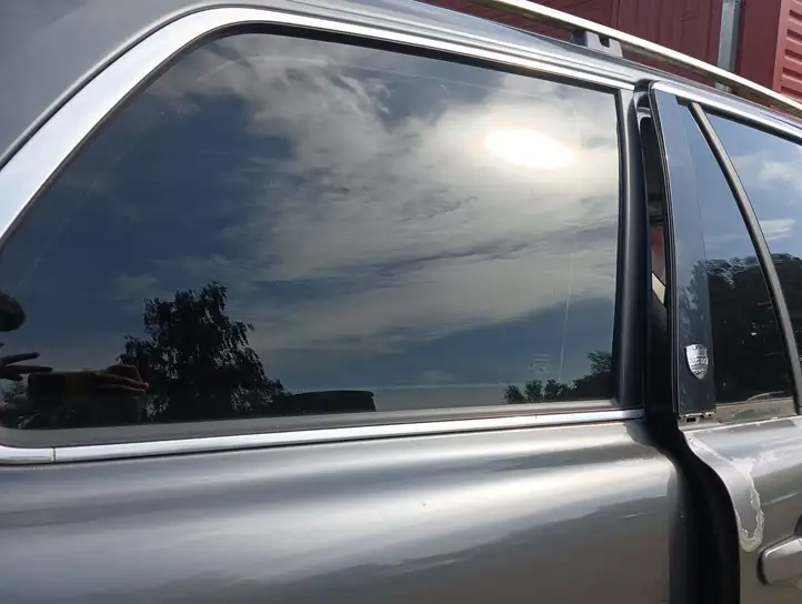 Volvo XC90 (2002 - 2006) Заднее боковое стекло — фото 3