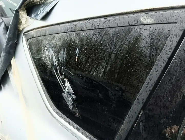 Ford C-MAX II (2010 - 2015) Заднее боковое стекло — фото 4