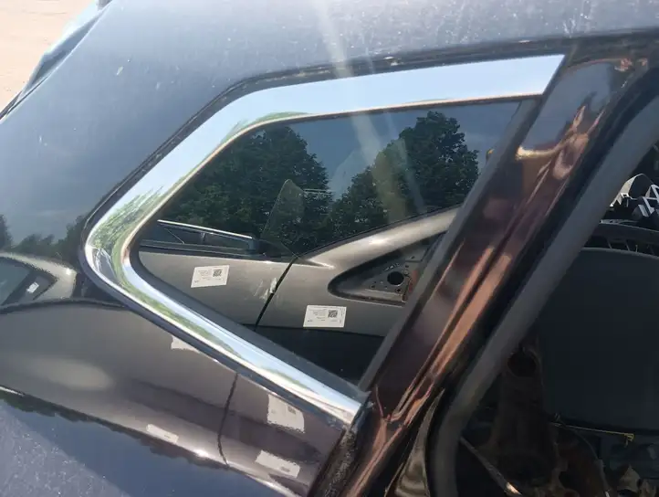 Nissan Qashqai (2013 - 2017) Заднее боковое стекло — фото 3