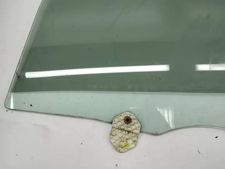 Land Rover Range Rover Sport L320 (2005 - 2009) 43R001605 Стекло задней двери — фото 4