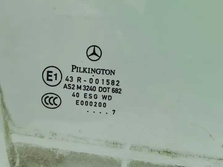 Mercedes-Benz A W169 (2004 - 2012) E143R001582 Стекло передней двери — фото 2