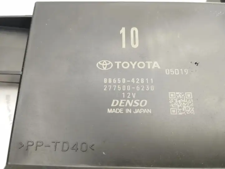 Toyota RAV 4 (XA50) (2018 - ) 8865042811 Блок управления кондиционером — фото 7