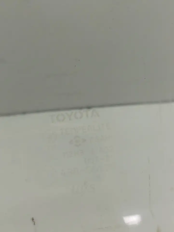 Toyota Prius (XW20) (2003 - 2009) 43R00122 Стекло задней двери — фото 2