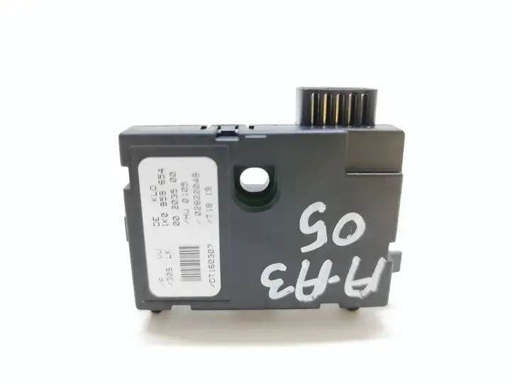 Audi A3/S3 8P (2004 - 2008) 1K0959654 Датчик угла поворота руля — фото 4