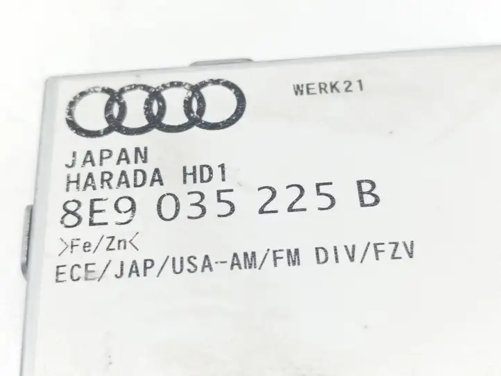 Audi A4 S4 B6 8E 8H (2000 - 2006) 8E9035225B Усилитель антенны — фото 5
